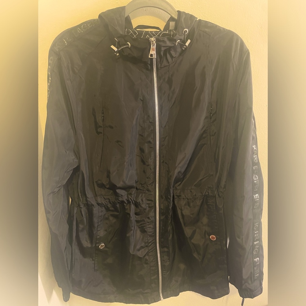 Karl Lagerfeld Paris Water Resistant Hooded Rain Coat Size XL in Women